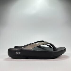OOFOS OOlala Luxe Recovery Black Comfort Thong Sandals Slip On Women’s Size 8